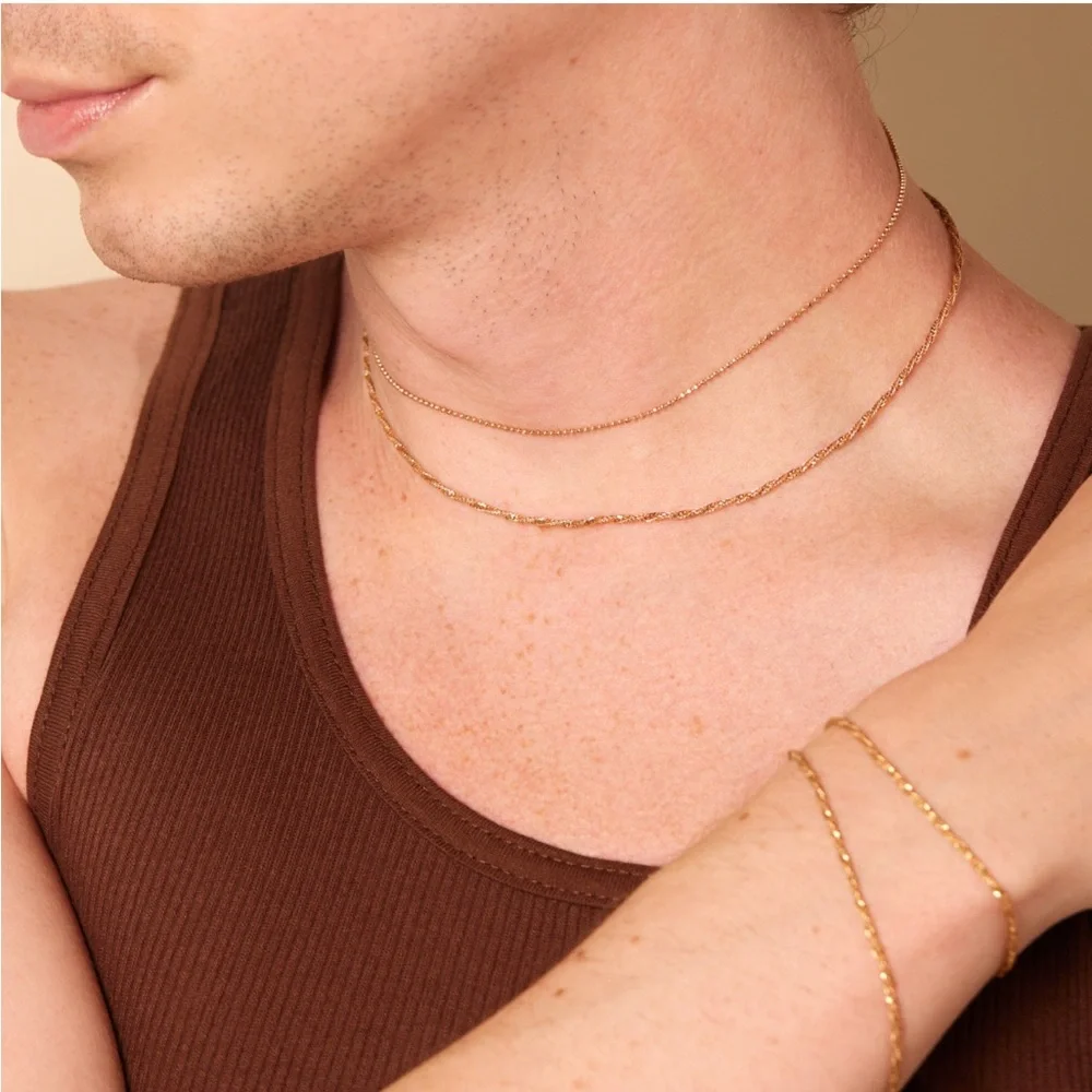 CATBIRD Lover's Bracelet
14k Solid Gold - Picture 8 of 11